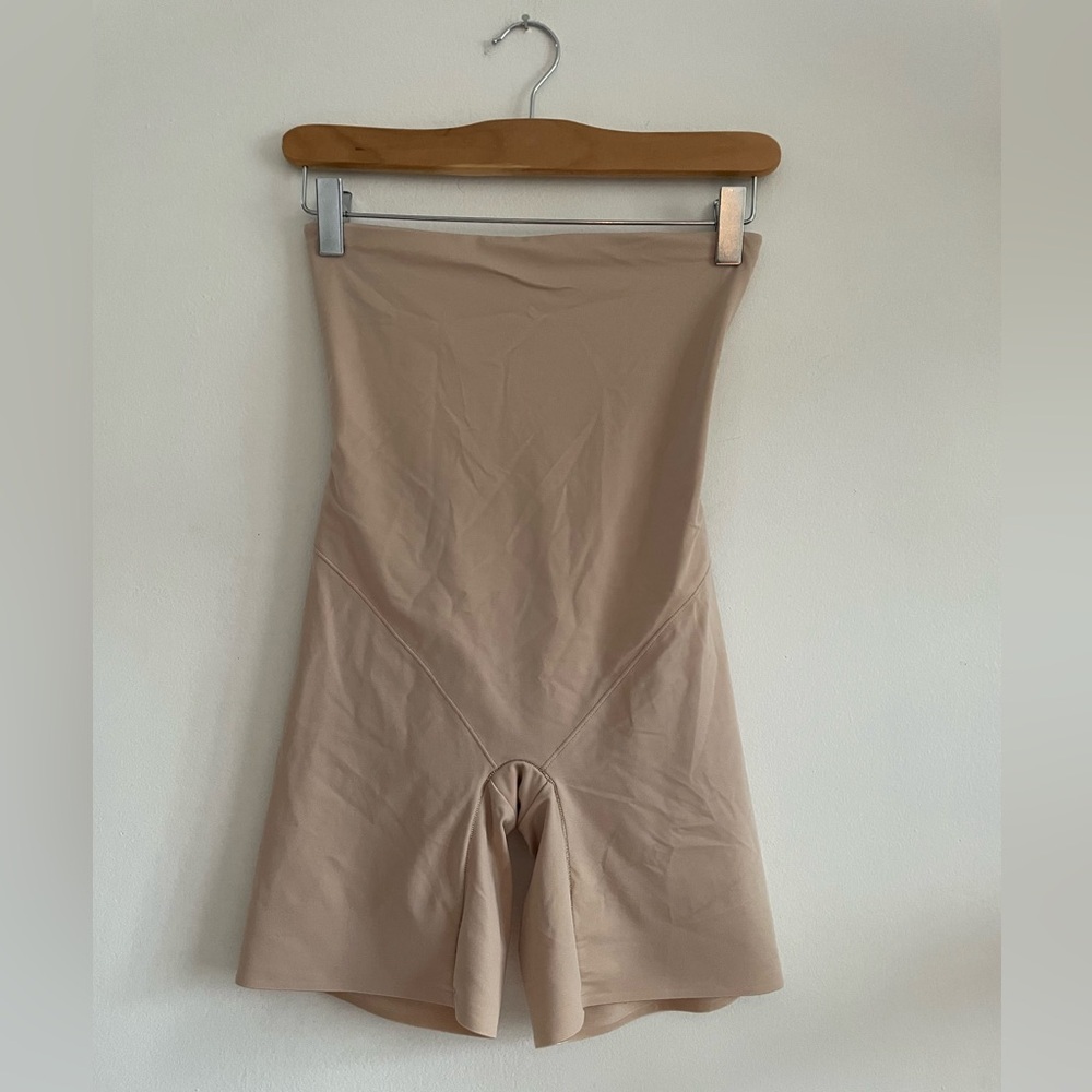 Miraclesuit Beige Shaping Shorts Undergarment Size Medium
